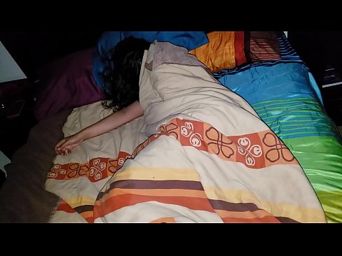 ❤️ ස්ටේප්සන් තම තරුණ සුළු මව නිදා සිටියදී ඇයට බැණ වදියි. ️❌ අසභ්‍ය වීඩියෝව අපෙන්% si.sex78.ru% ❌❤